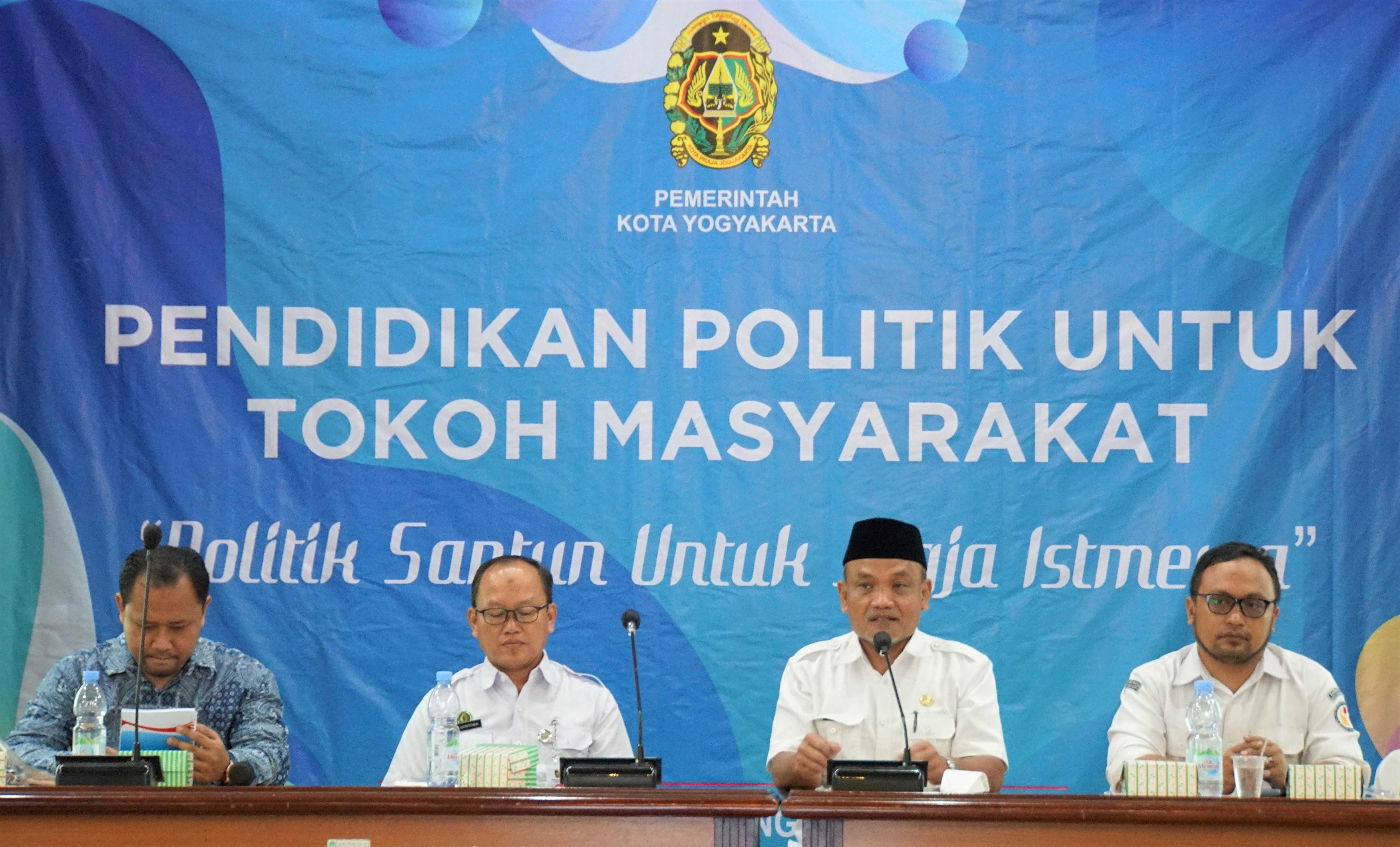 Pentingnya Peran Tokoh Masyarakat Edukasi Politik Santun