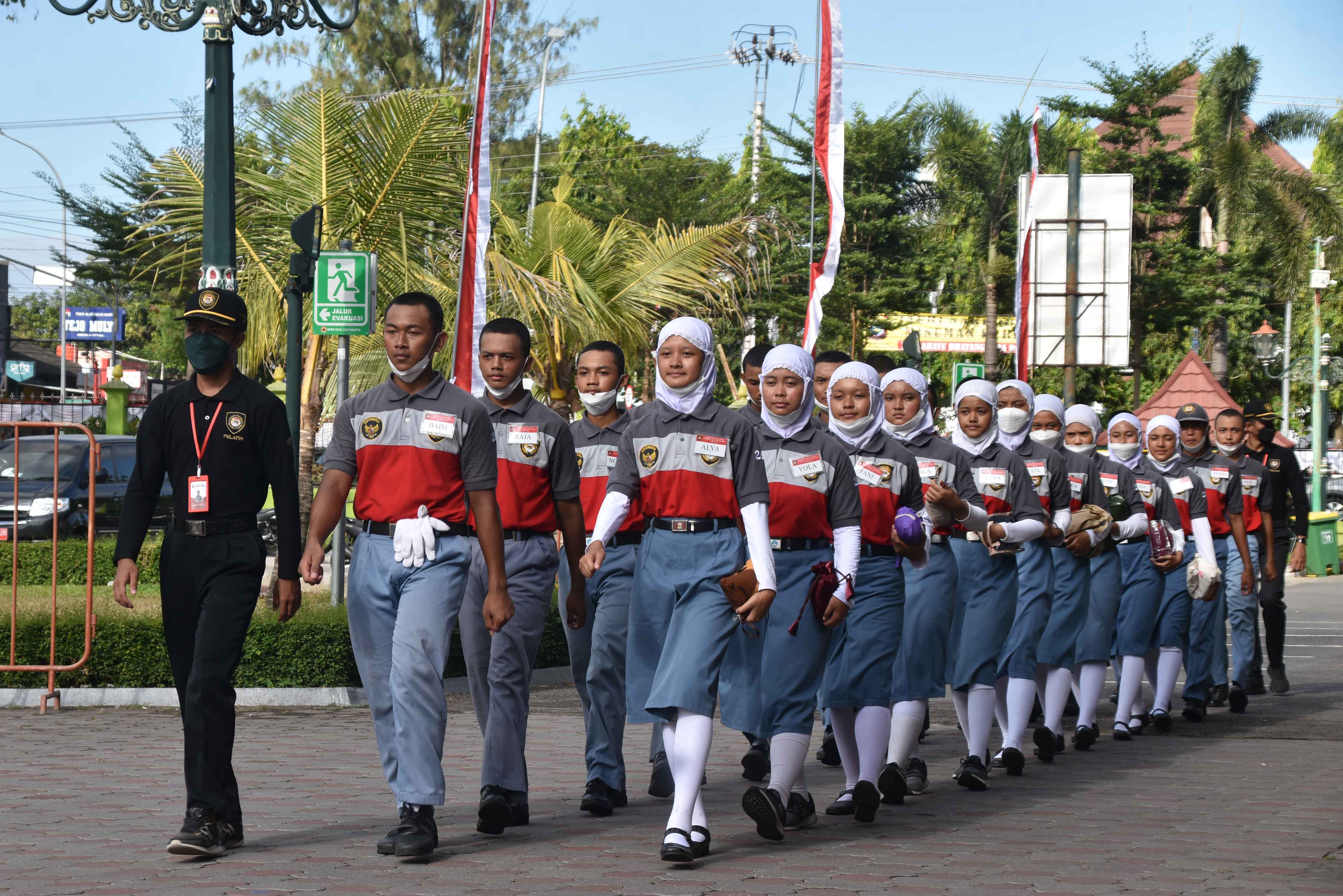 Jadi Paskibraka Itu Berat, Biar Kami Saja