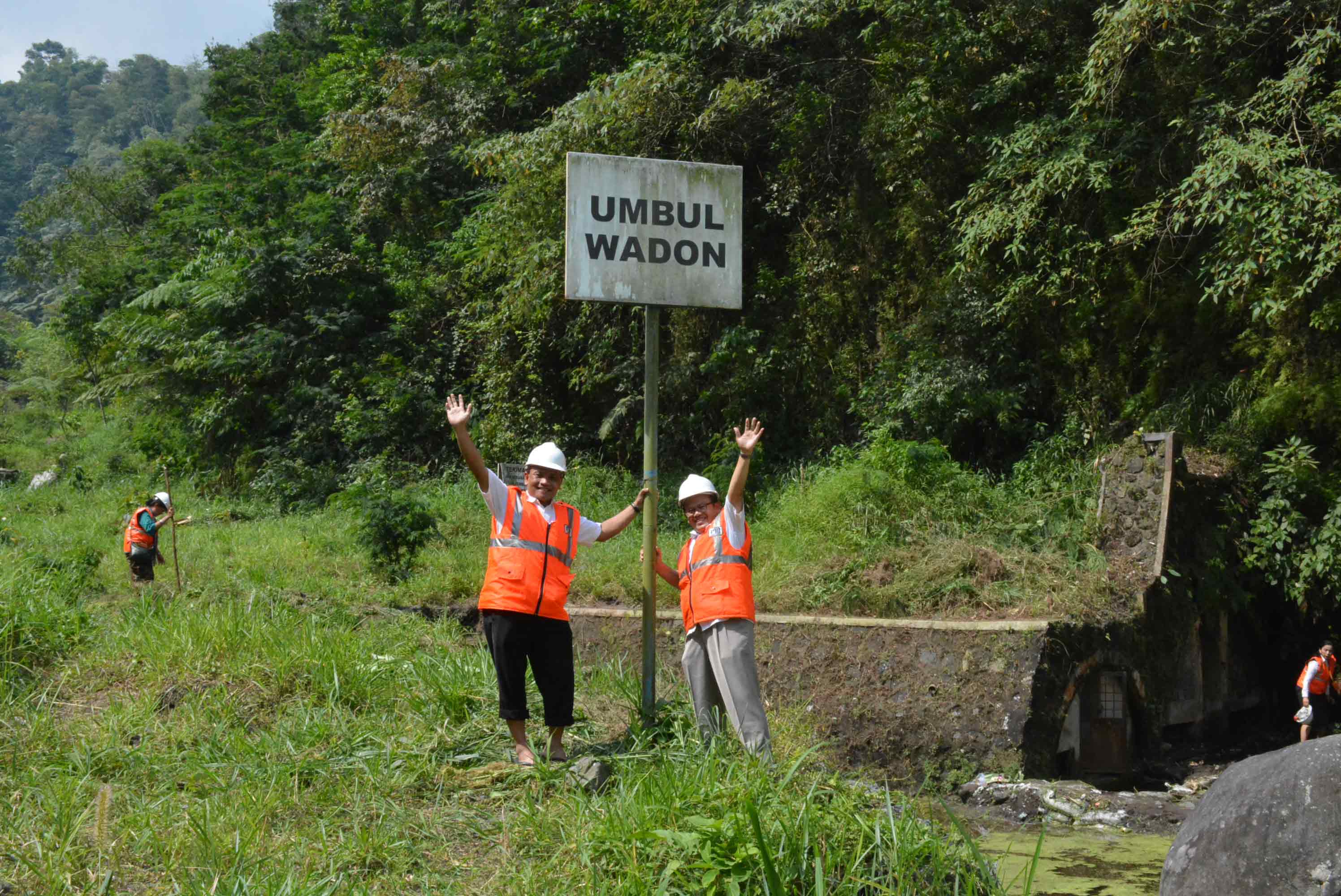 Lihat Secara Langsung Sumber Mata Air PDAM Tirtamarta, Pj Walikota Tinjau Umbul Wadon dan Lanang