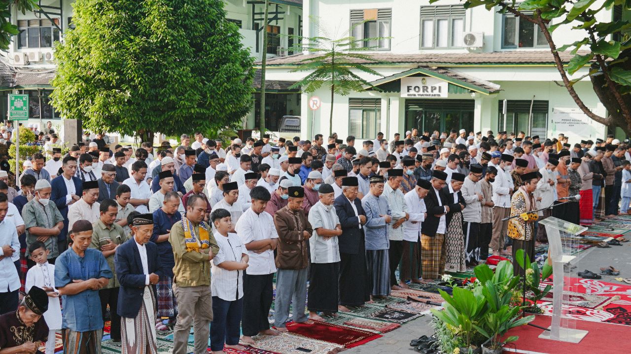 Bahagia di Hari Raya, Junjung Kerukunan Bersama