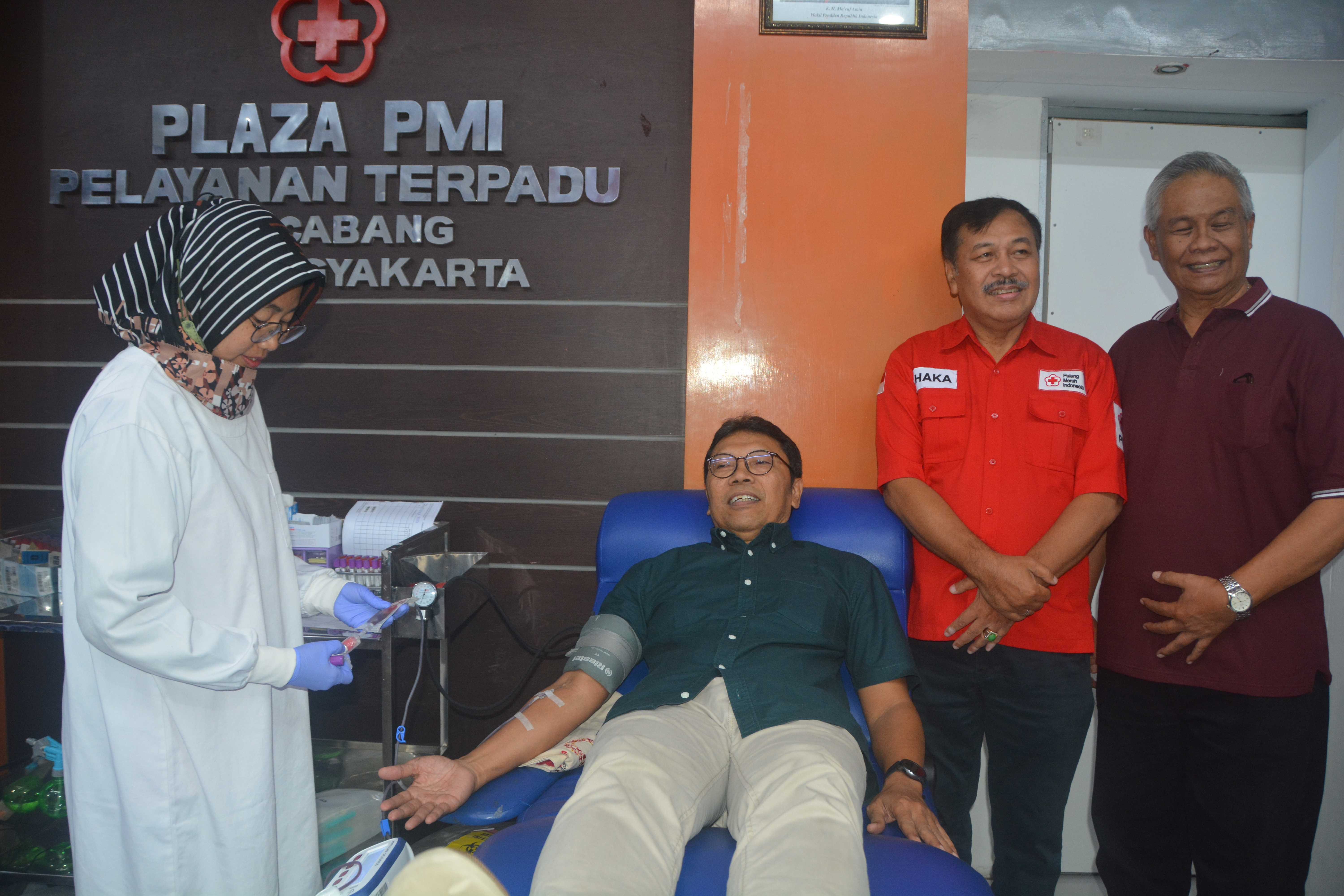 Bakti Sosial Donor Darah Sambut Hari Koperasi   