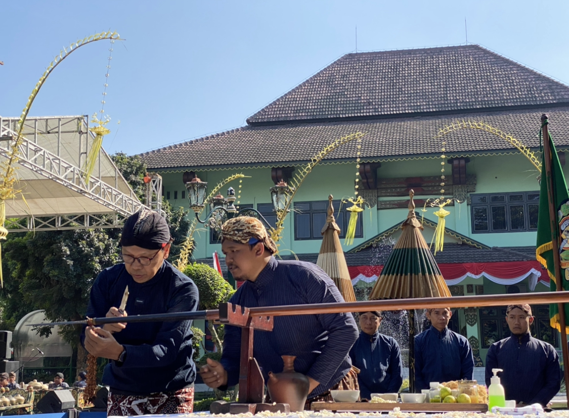 Jamasan Tombak Kyai Wijoyo Mukti Merawat dan Melestarikan Pusaka Pemkot Yogya