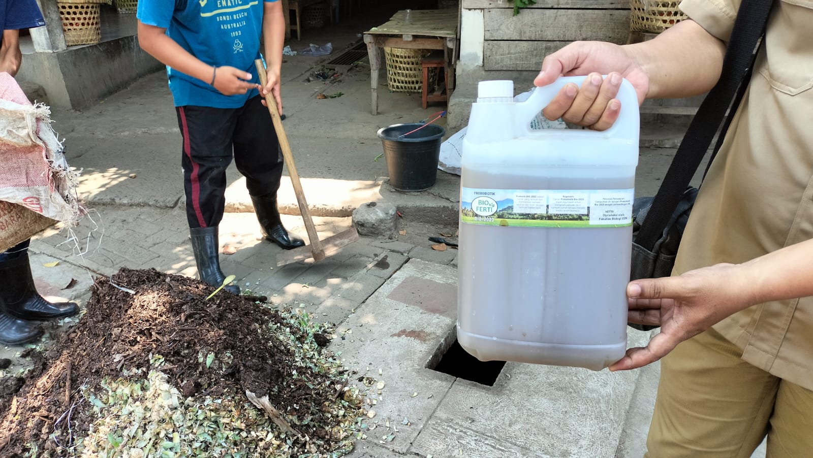 TPS3R Pasar Giwangan Kerja Sama dengan UGM Olah Sampah Organik