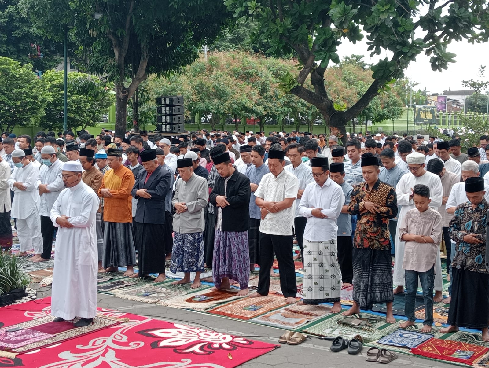 Salat Istisqa Bersama  Harapkan Turun Hujan