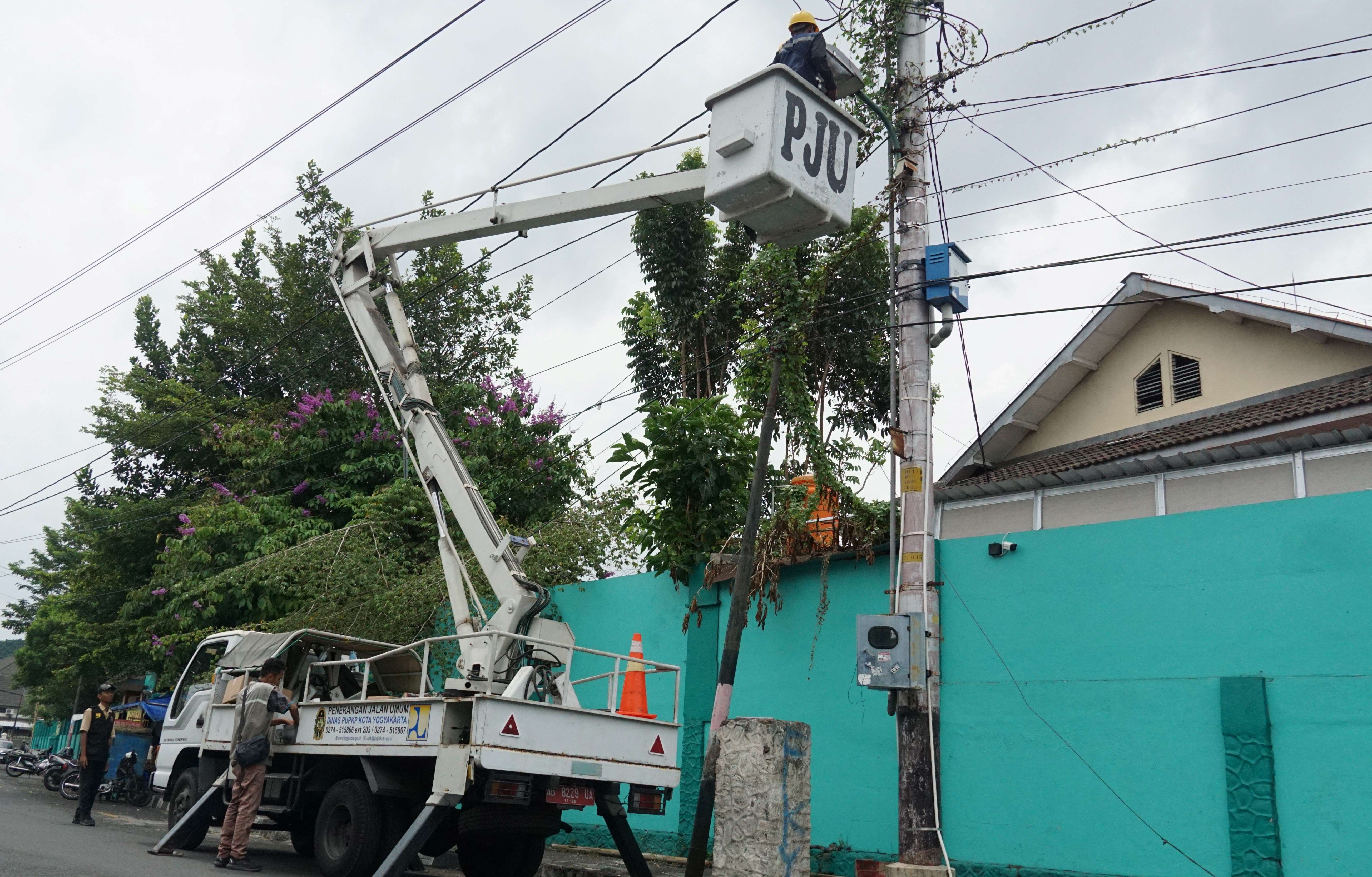 Ganti Lampu PJU Pakai LED, Pemkot Yogya Hemat Biaya Listrik   