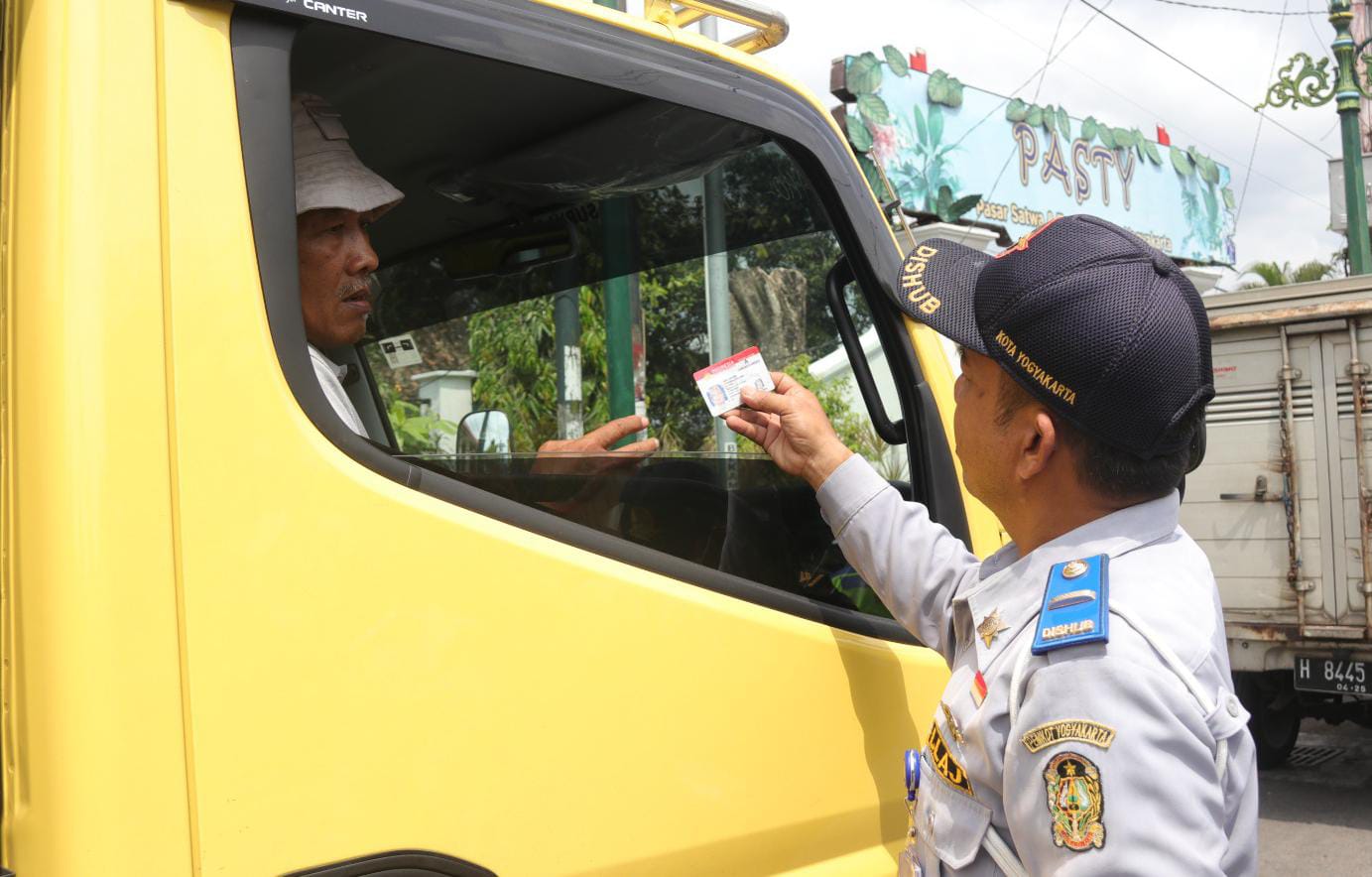 Jelang Nataru Gencarkan Operasi Tertib Lalu Lintas Angkutan Barang dan Penumpang