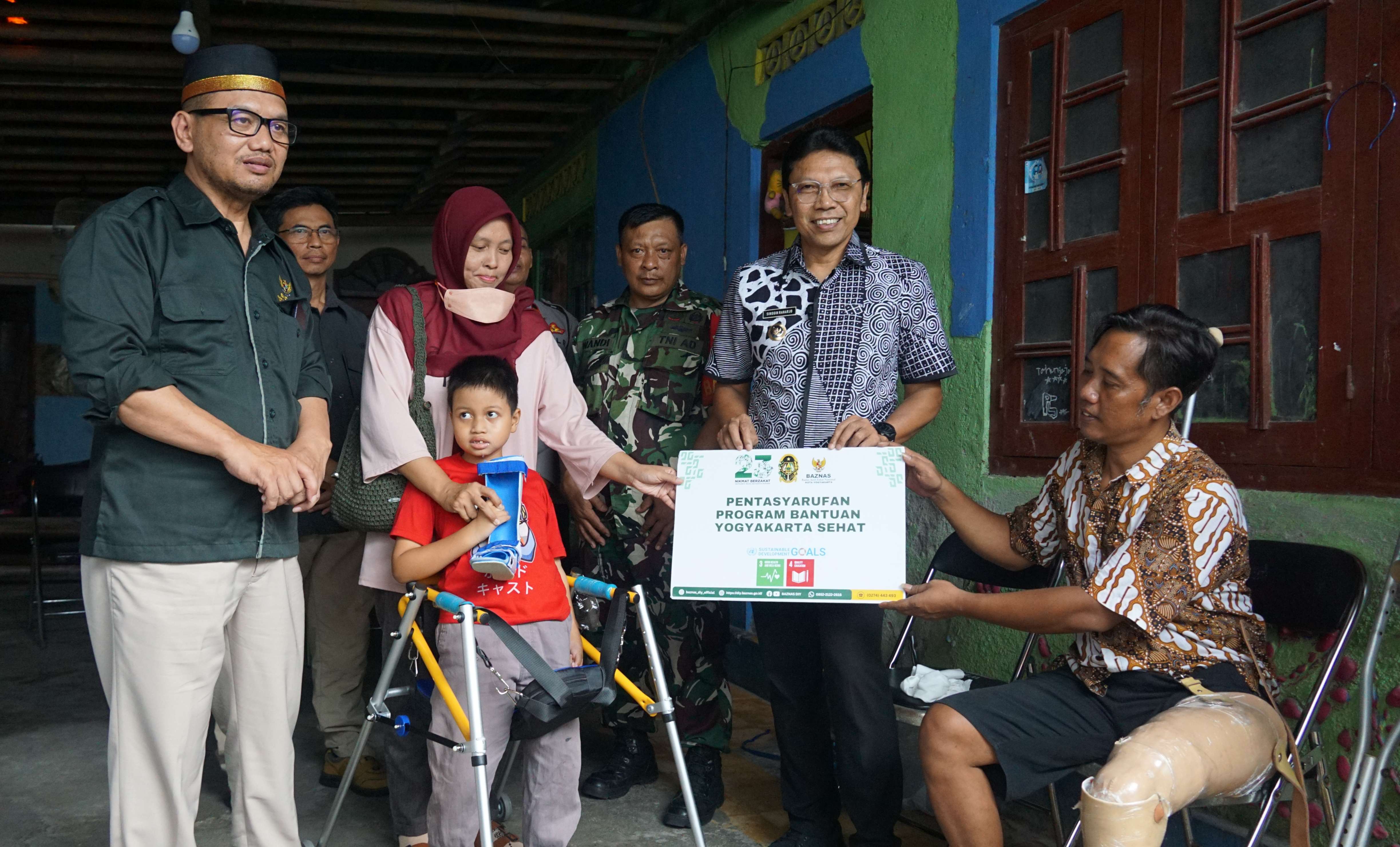 Pemkot Yogya -Baznas Yogya Berikan Alat Bantu Bagi Warga Berkebutuhan Khusus di Kotagede