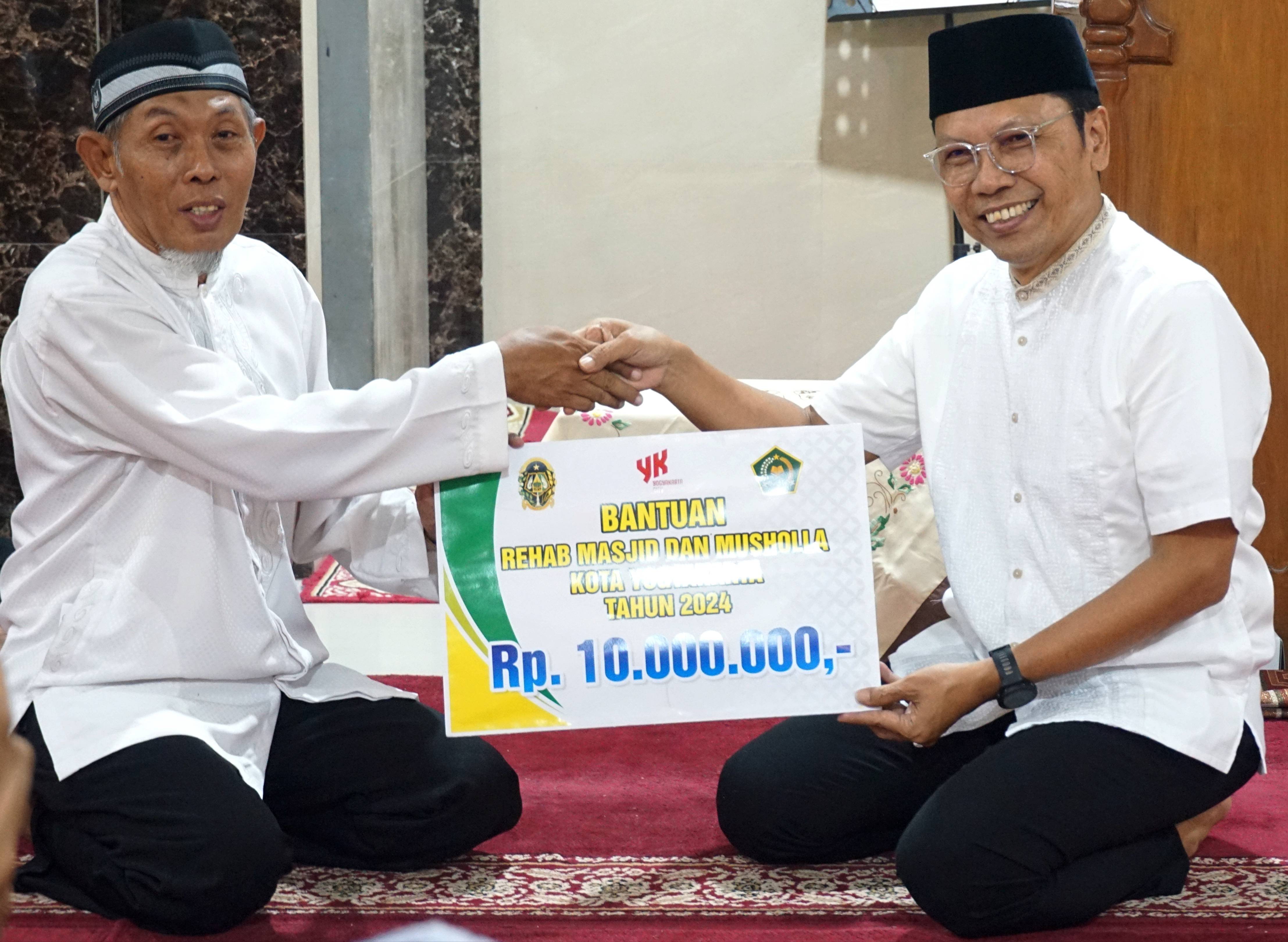 Safari Tarawih Pemkot Yogya Beri Bantuan Rehab Masjid Al-Amna Rp 21,5 Juta