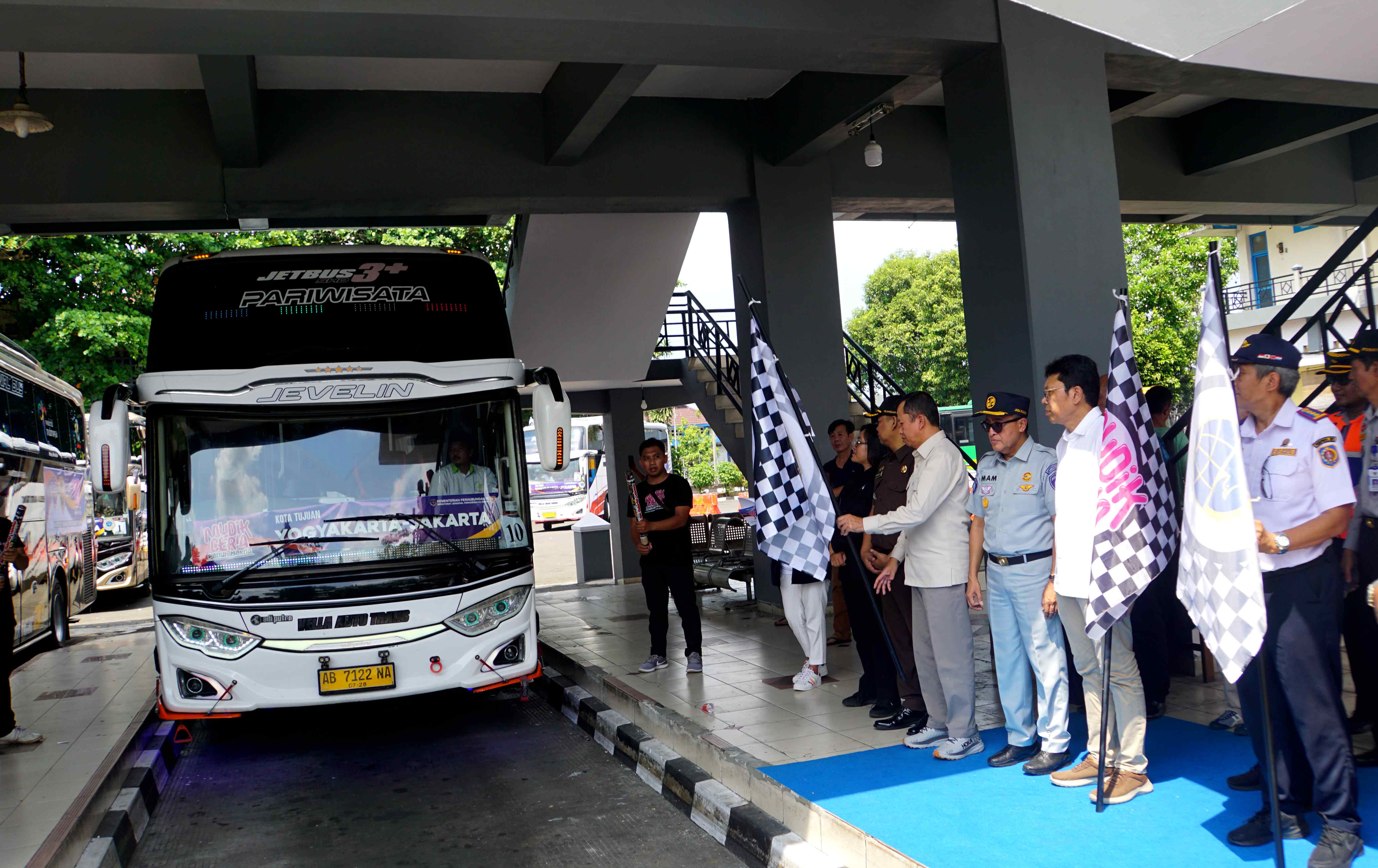 Sebanyak 20 Bus Balik Gratis di Berangkatkan dari Terminal Giwangan