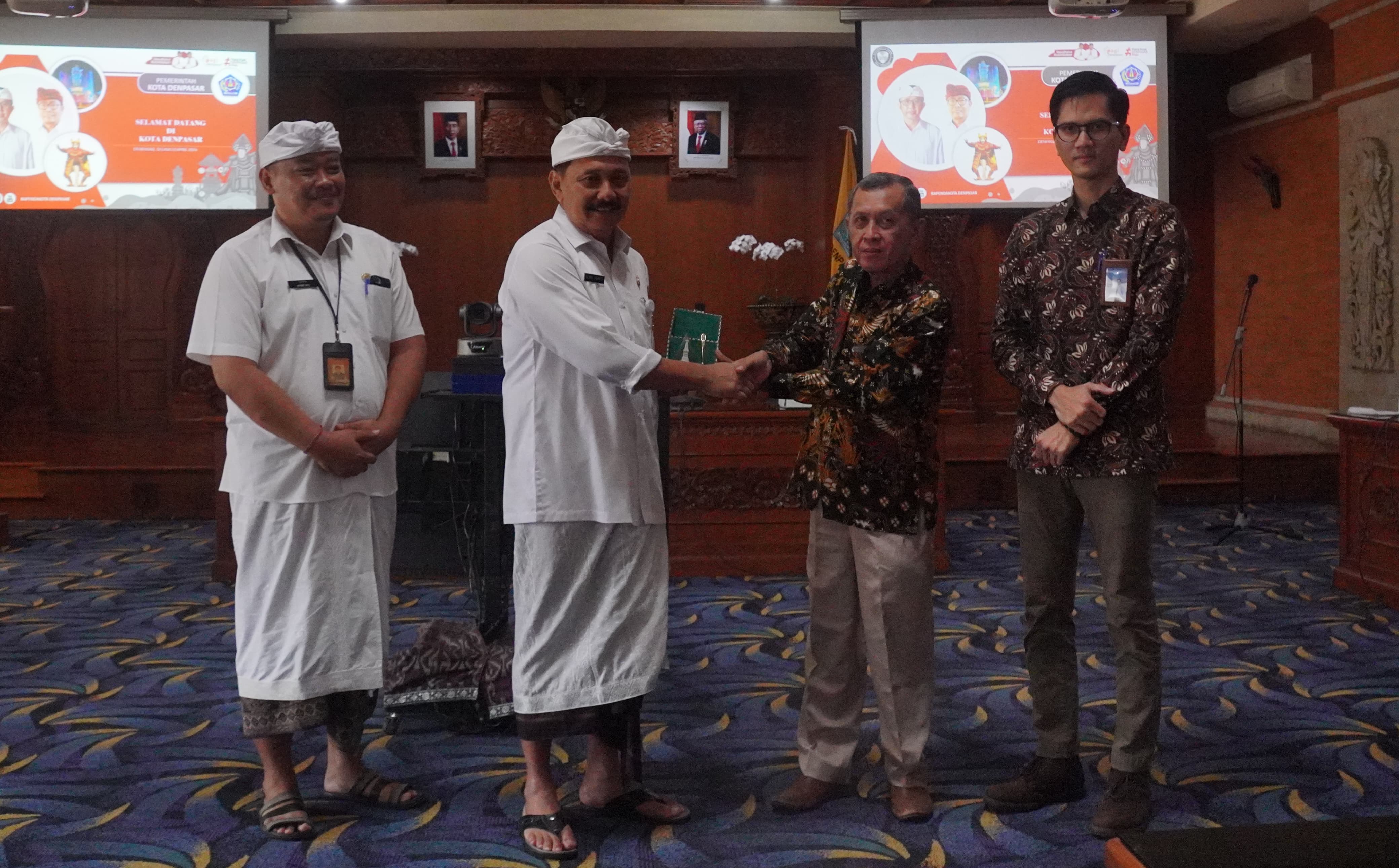 TP2DD Kota Yogya Perkuat Digitalisasi Pelayanan Publik dengan Studi Banding ke Denpasar