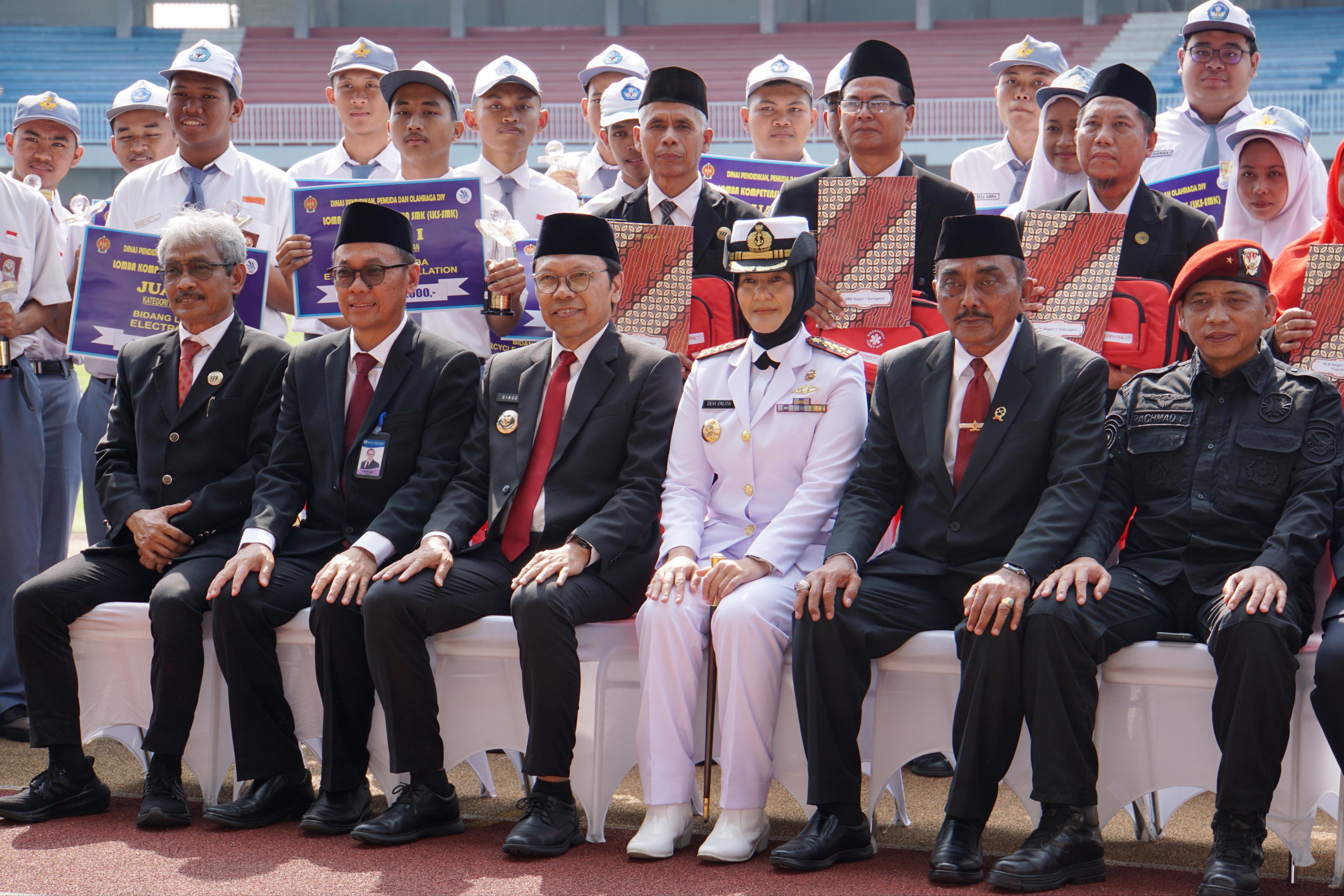 Peringatan Hari Pendidikan Nasional Dorong Semangat Merdeka Belajar