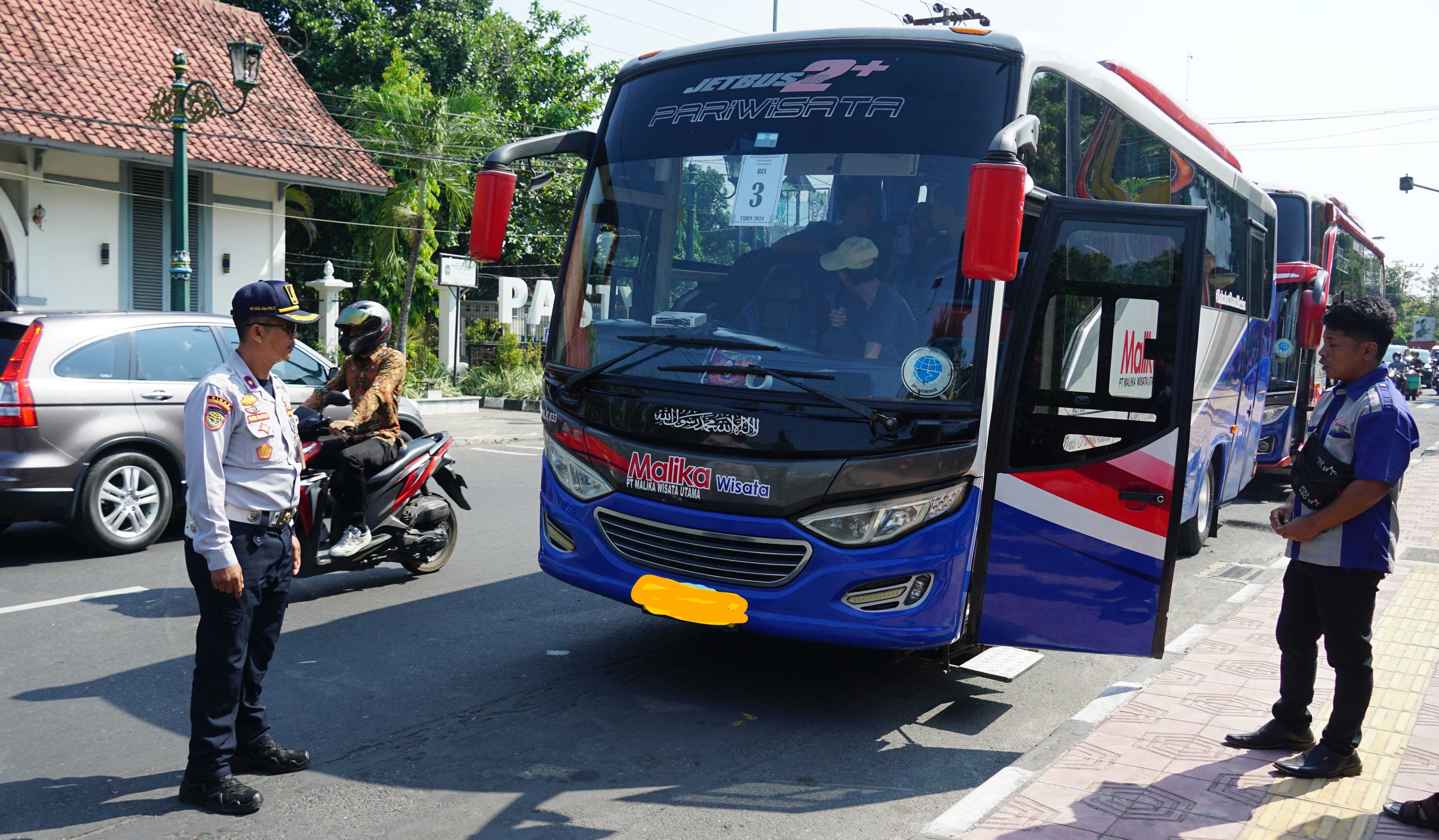 Operasi Gabungan  Dishub Yogya Tingkatkan Keselamatan Berkendara