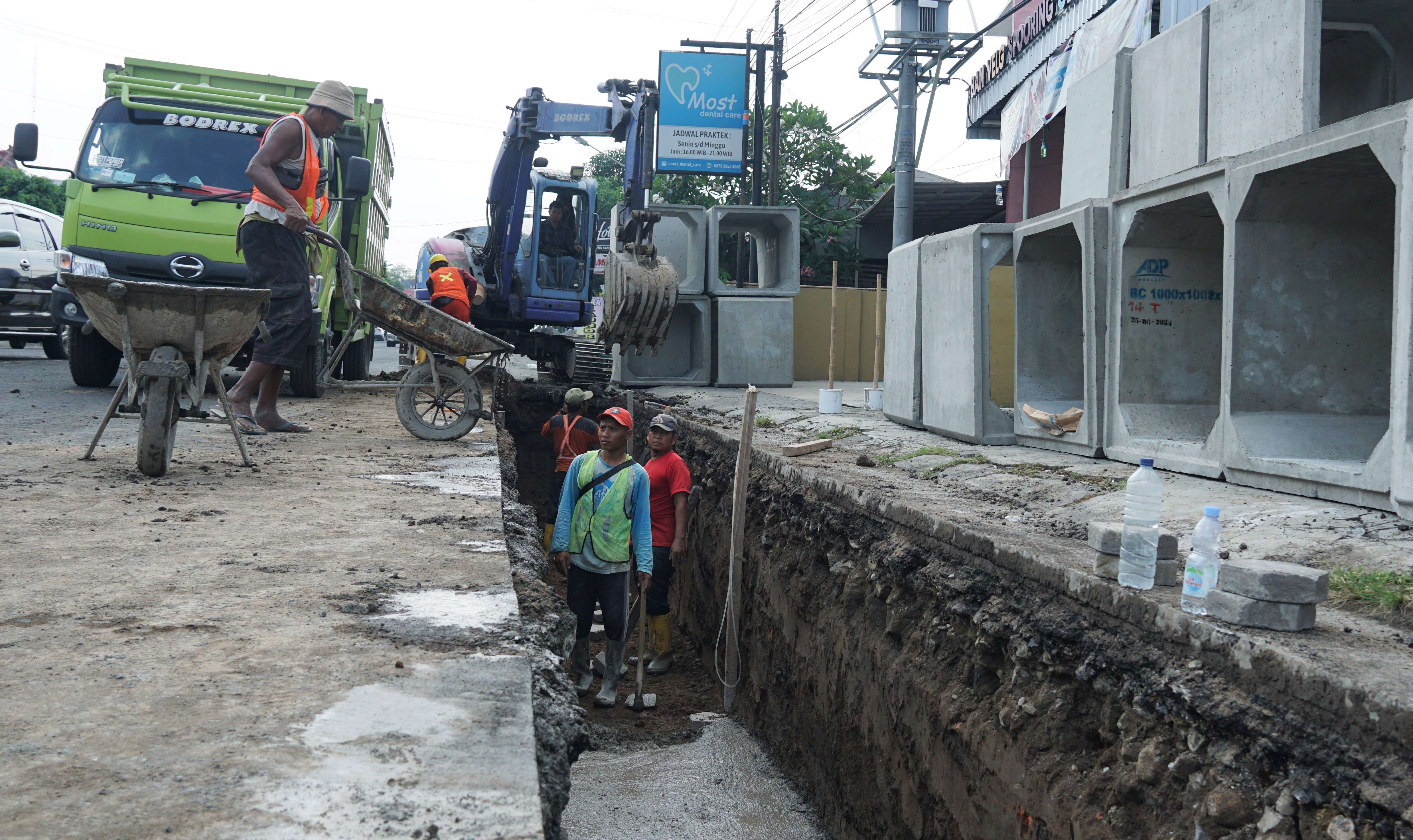 Pemeliharaan Berkala Jalan Gedongkuning Ditargetkan Selesai Enam Bulan