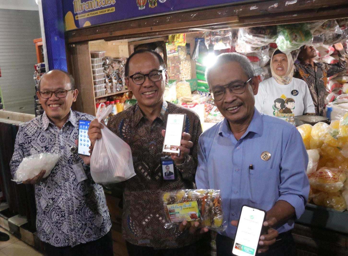 Launching Warung Mrantasi dan Dirantasi, Tekan Inflasi di Pasar Tradisional