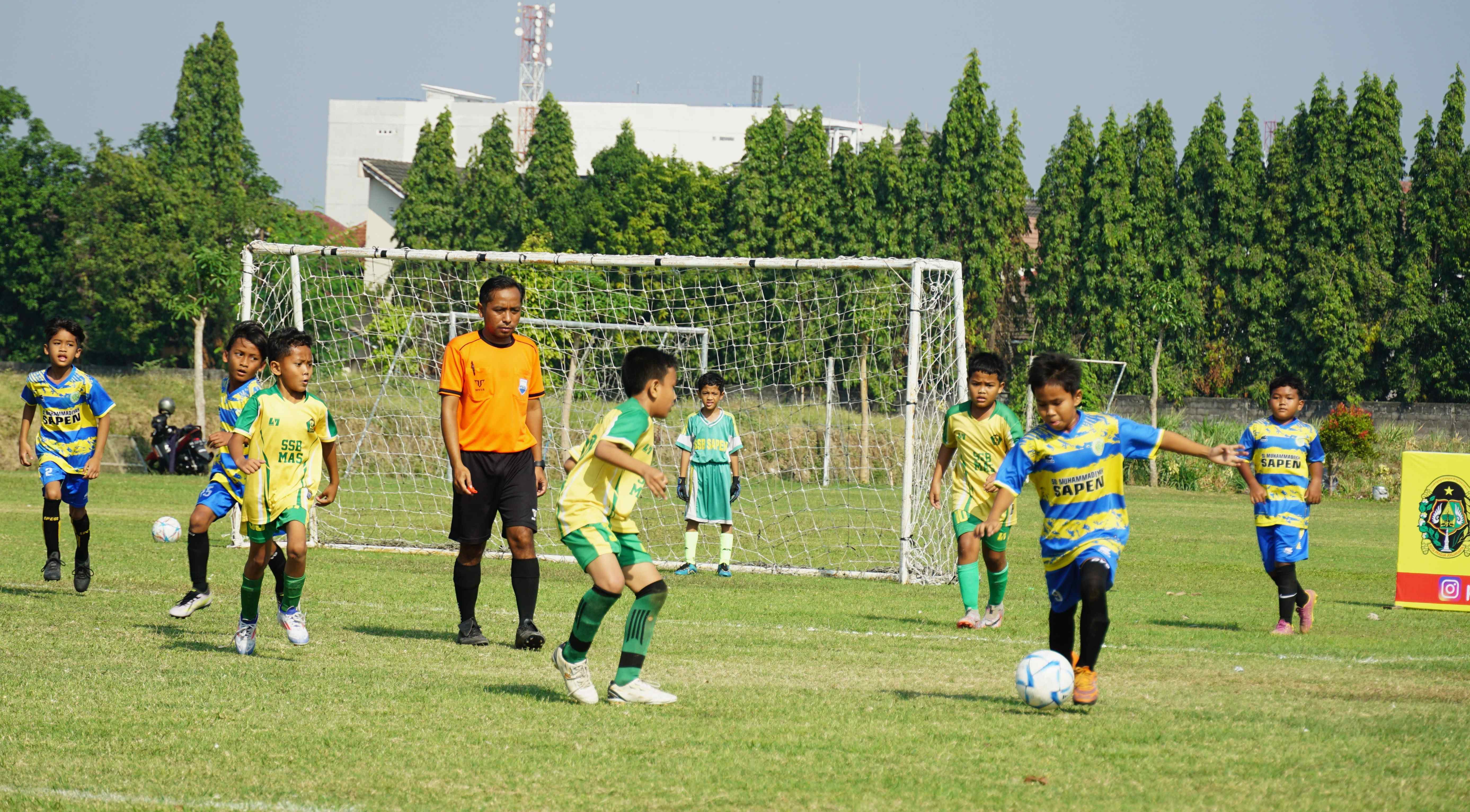 Turnamen Sepak Bola ‘Grassroot’ Piala Wali Kota Ajang Latih Kemampuan Anak   