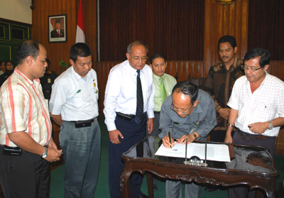 TERMINAL GIWANGAN DIAMBIL ALIH PEMKOT