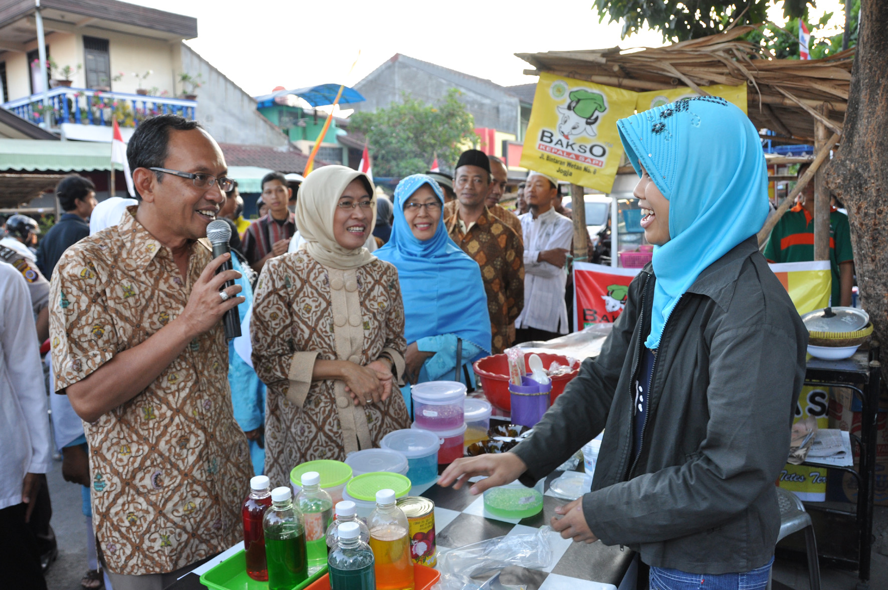 KAMPUNG RAMADHAN NITIKAN DIBUKA WALIKOTA