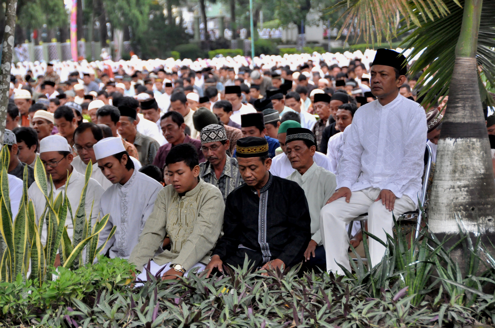 WALIKOTA DAN WAKIL WALIKOTA JOGJA SHALAT IDUL  ADHA 1431 H DI BALAIKOTA